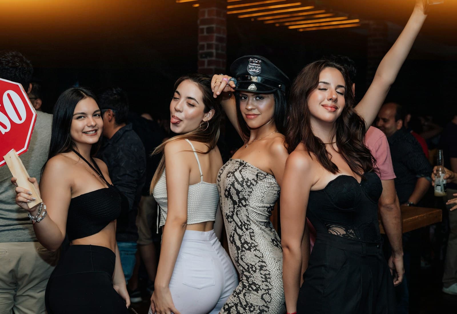 Bachelor & Bachelorette visual direction